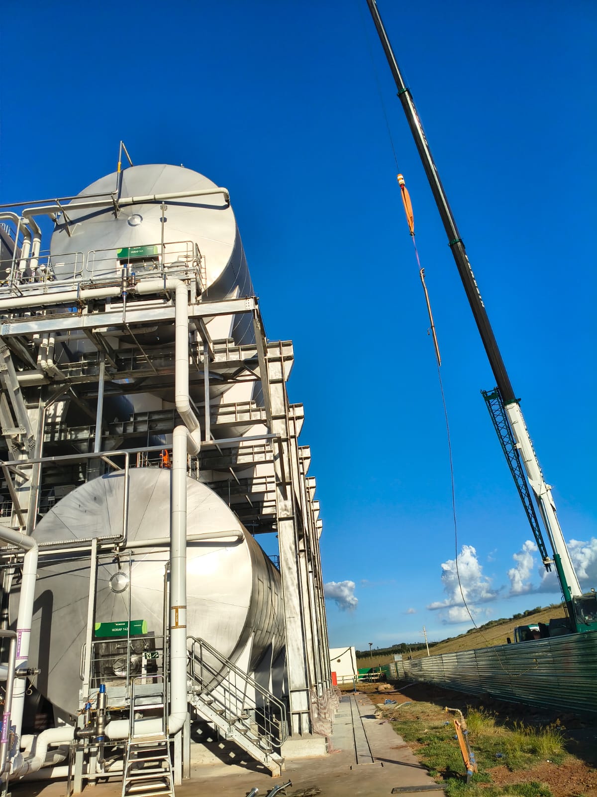 Içamento de tanques industriais